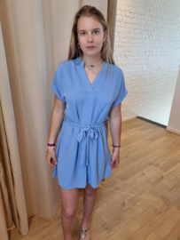 jurk met bindlintje hemelsblauw KILKY