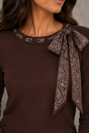 Dames truitje met bandana strik – CHOCOLAT