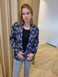 jasje met blauwe print