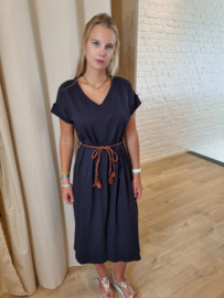 relaxed fit jurk met bindlintje en split marineblauw