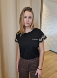 T-shirt beige detail en zakje zwart