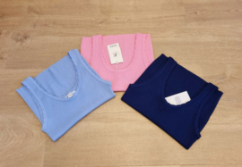 tricot topje met gegolfde randjes (lichtblauw - groen - marineblauw - roze)