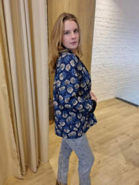 jasje met blauwe print