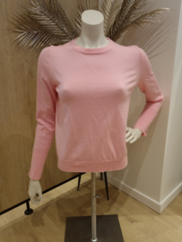 trui met zilveren knoopjes lichtroze