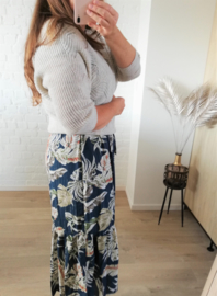 overslagjurk met gouden afwerking oceaanblauw