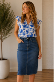 bloesje met helderblauwe print