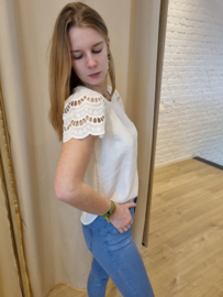 bloesje met kanten mouwtjes wit JDYHANNAH
