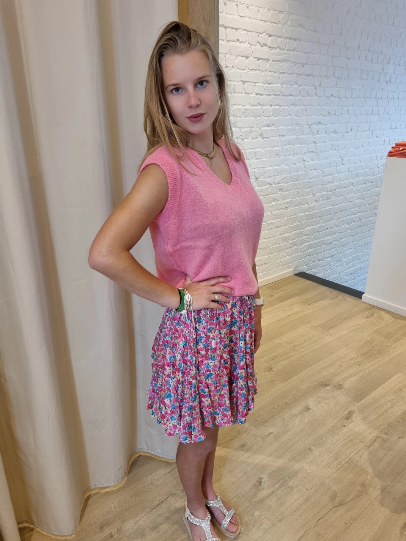 speels rokje met fuchsia print