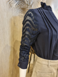 blouse met kanten mouwen marineblauw