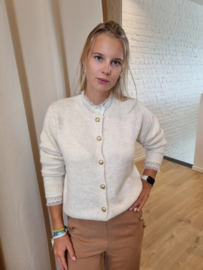 trui met knopen en kant crème