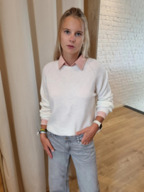 roze hemdje met versierd boordje en hartjes