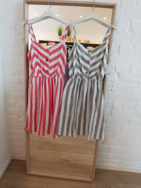 zomerjurk met lijstjes kaki