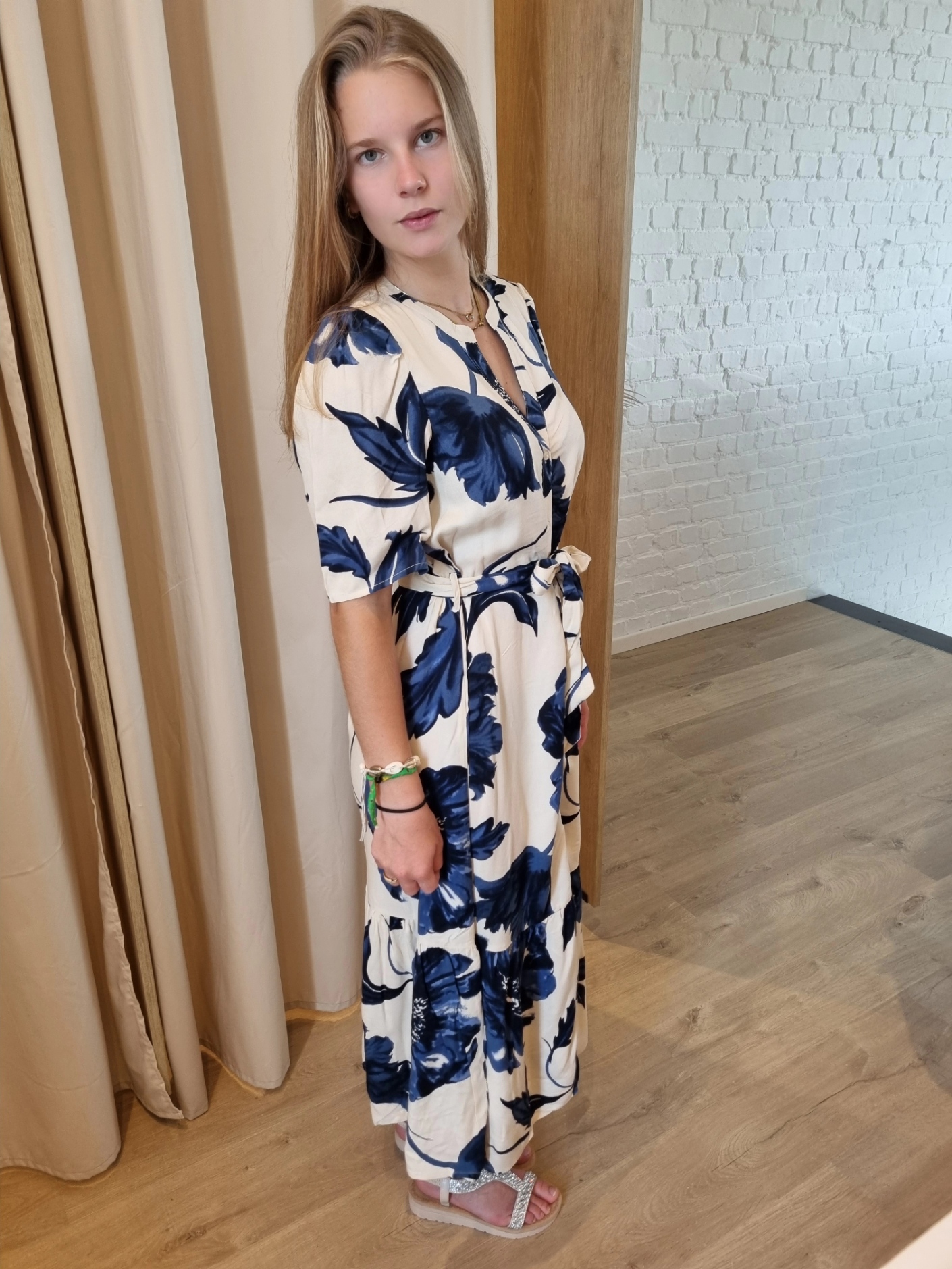 maxi-jurk met blauwe blaadjesprint JDYFLORA