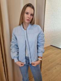 JDYRAYA QUILT SHORT JACKET OTW HAB lichtblauw