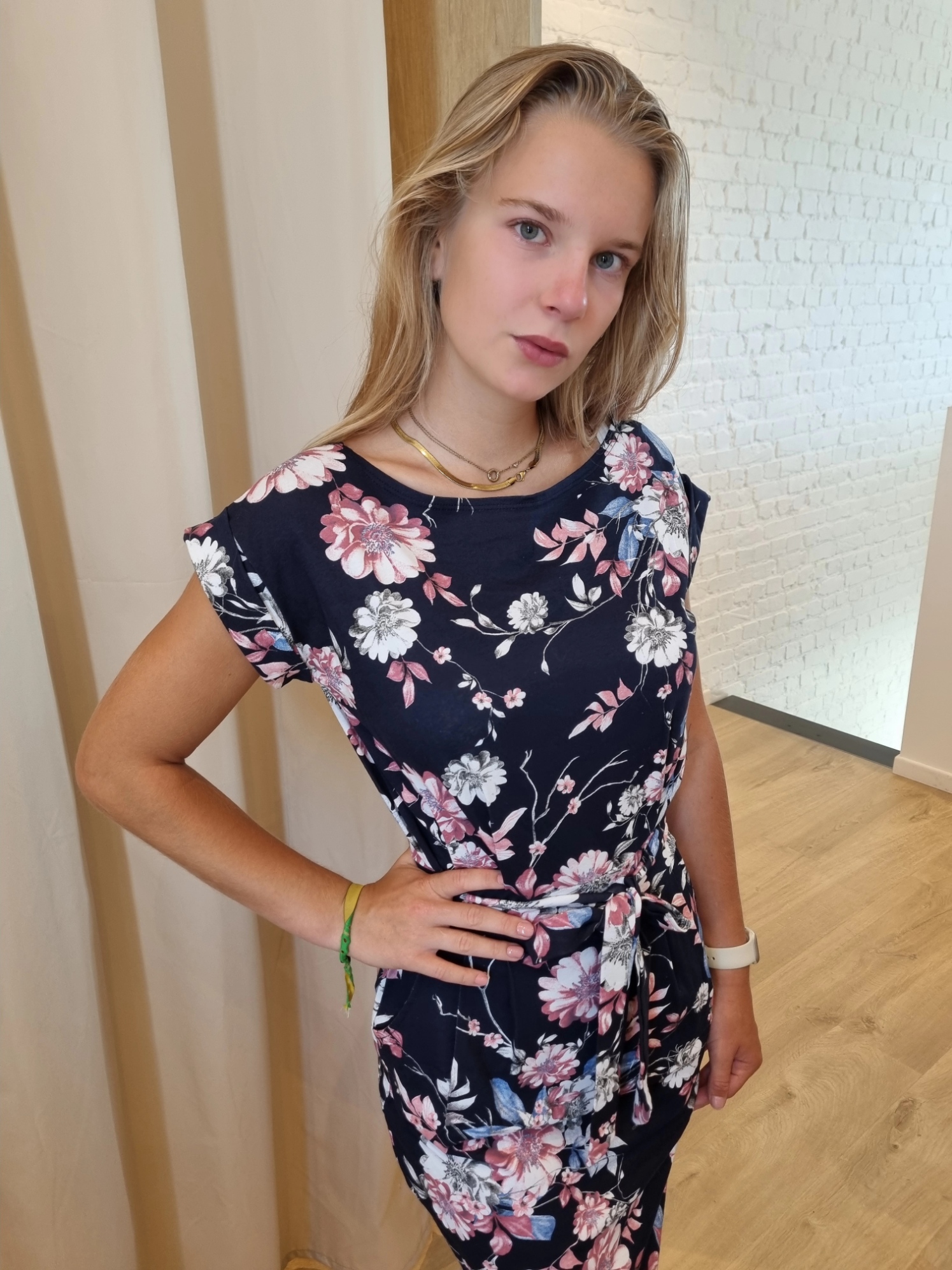 dochter jurk met bloemen blauw