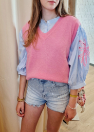 ruime blouse met palmprint en streepjes blauw
