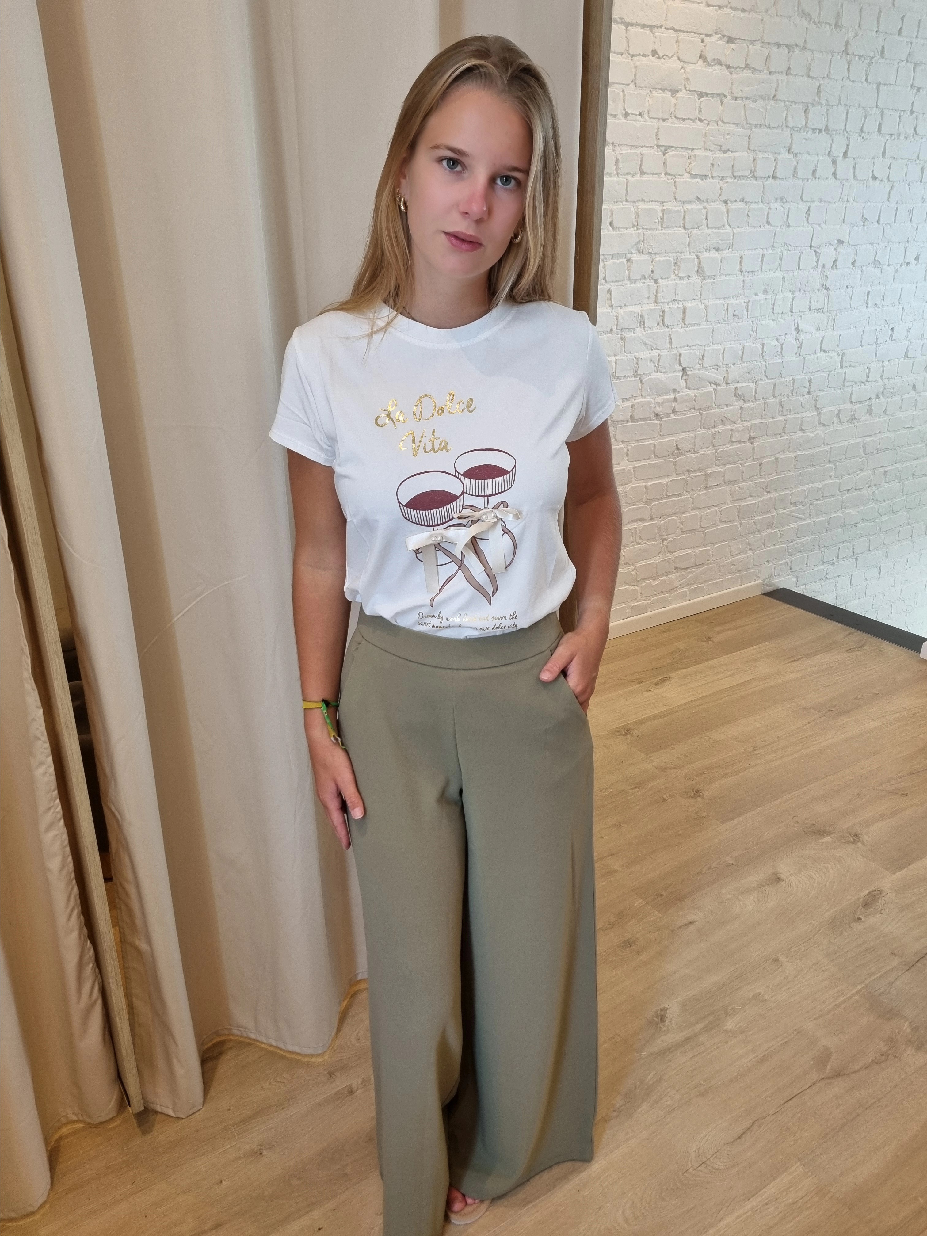 T-shirt dolce vita strikjes beige