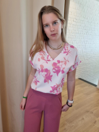 bloesje met lichtroze bloemenprint