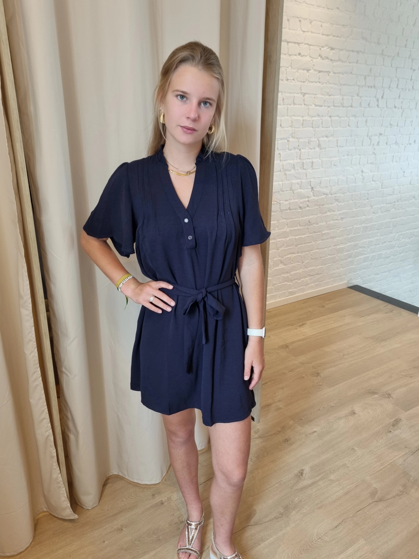 jurk met bindlintje en knoopjes marineblauw