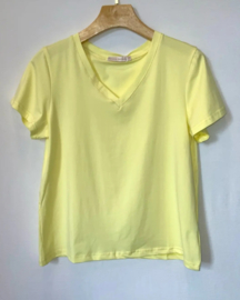 basic T-shirt pastelkleurtjes wit- roze - lichtblauw - lichtgeel