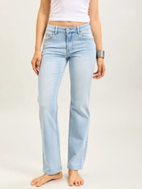Toxik3 mid waist straight fit bleached blue L21579