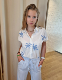 hemdje zonder mouwtjes broderie blauw suzzy&milly