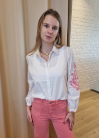 hemdje met broderie licht koraalroze