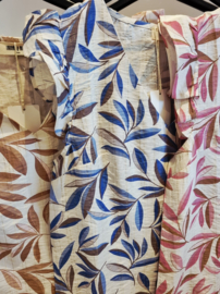 bloesje met lurex en zachte blauwe blaadjesprint