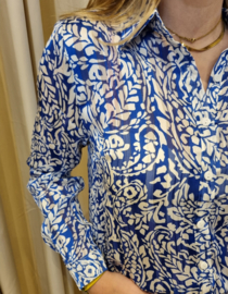 hemdje met blauwe grafische print