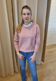 roze trui met kraagje