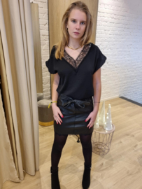 blousetop met kant zwart