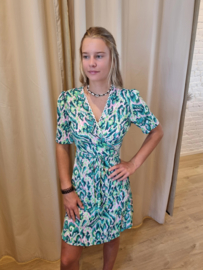 wikkeljurk met groen/roze print en mooie halslijn