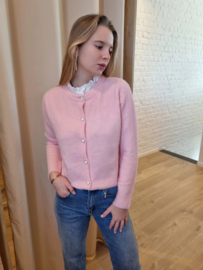 pastel trui met knopen en kanten afwerking roze