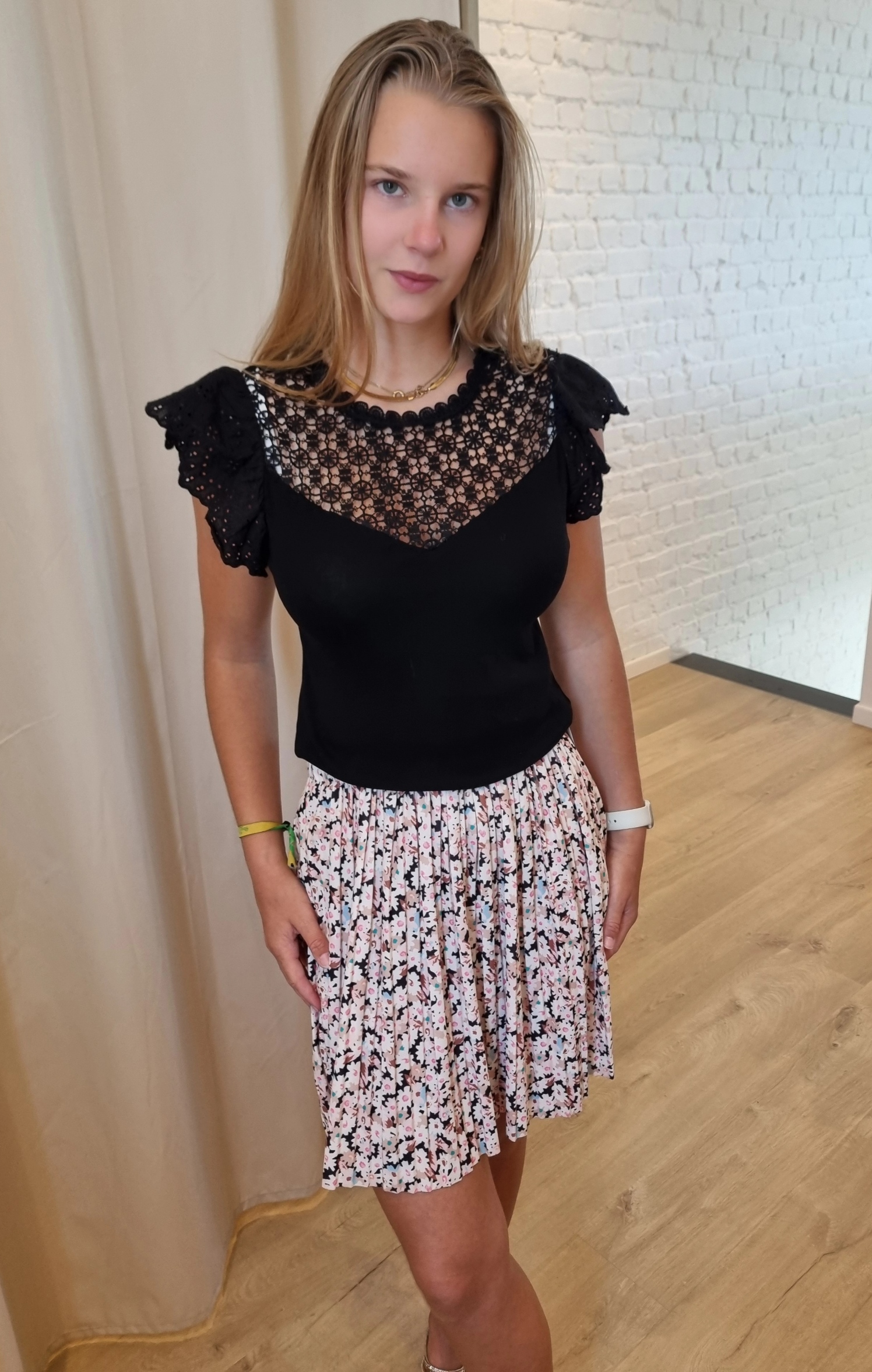 T-shirt kant zwart