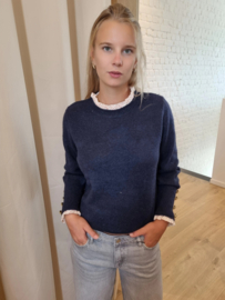 trui met kant marineblauw