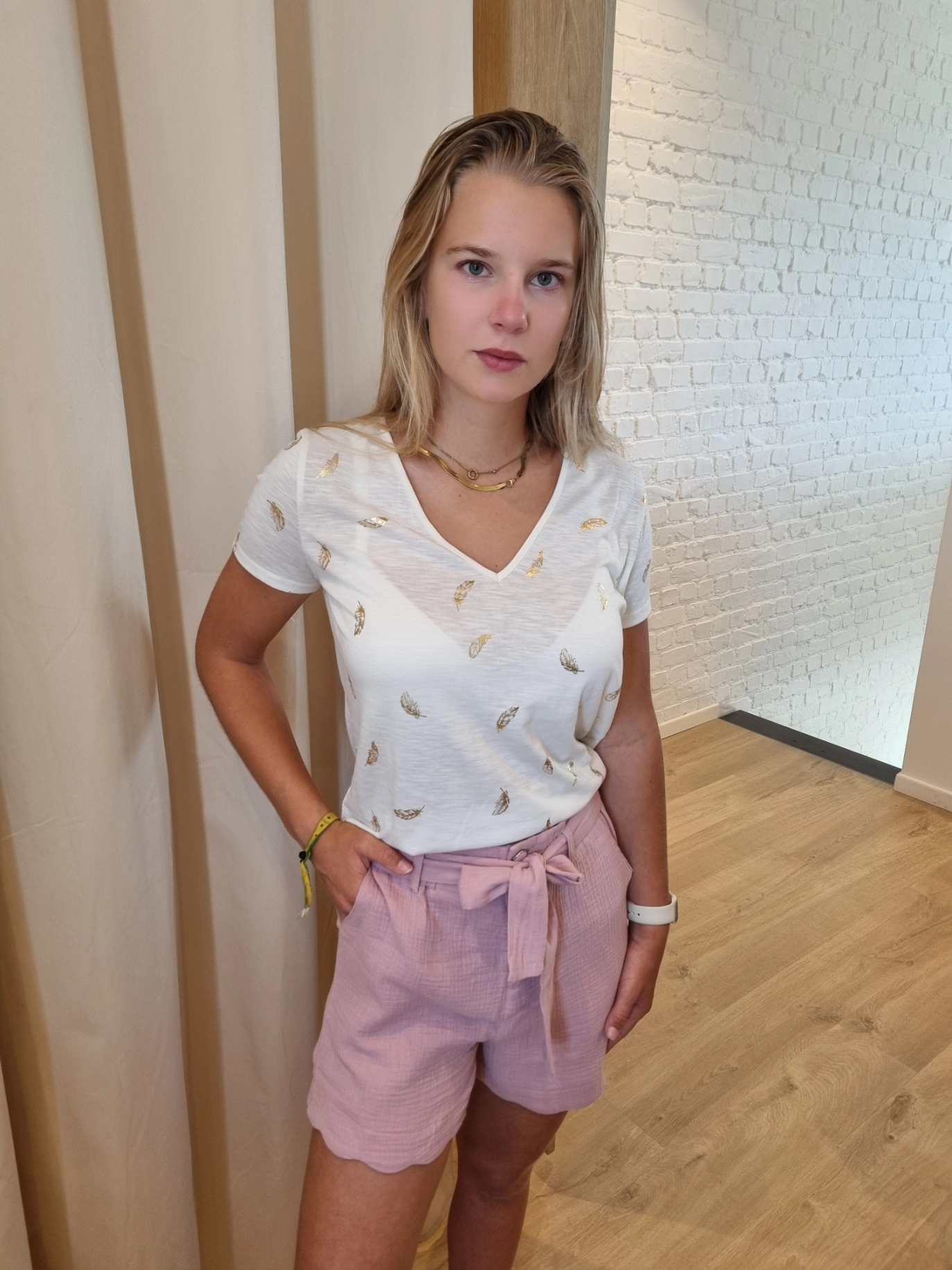 JDYDORA DODO S/S FOIL V-NECK TOP JRS ecru