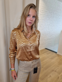 hemdje met gouden afwerking