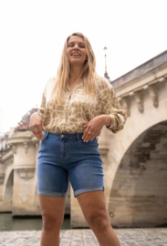 short jeans