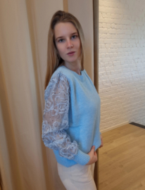 trui met knoopjes en versierde mouwen hemelsblauw