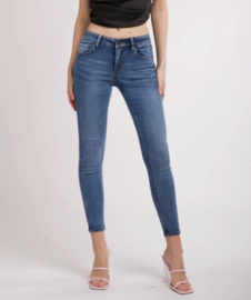 Toxik mediumhoge taille lichtblauwe jogjeans L21147-2