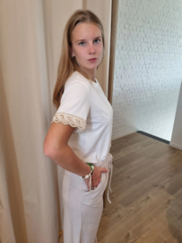 T-shirt met kanten detail aan de mouwen Paris wit