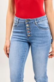 Toxik mom jeans  middenblauw met gekleurde knopen H2877