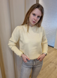 mouwloos donsjasje geel