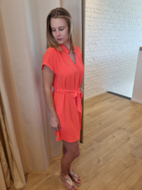 jurk met bindlintje koraal KILKY