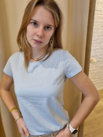 T-shirt met pareltjes lichtblauw