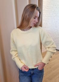 zachte trui met gouden bloemenknopjes lichtgeel