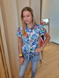 bloesje met fronsmouwtjes en strik blauw/oranje