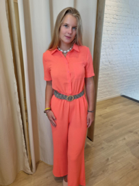 koraal jumpsuit met riem