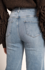 Sister wide jeans met hoge taille en super stretch gebleekt denim