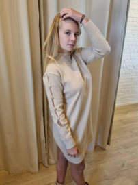 gebreide jurk met hartjes camel